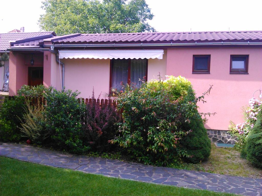 Bungalovy Natura Travnica Номер фото